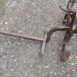 Pair of fleur-de-lys pattern andiron