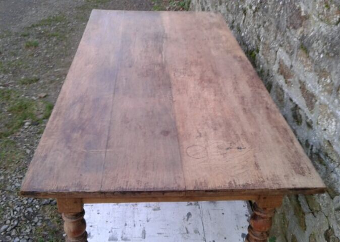 Table de ferme rustique