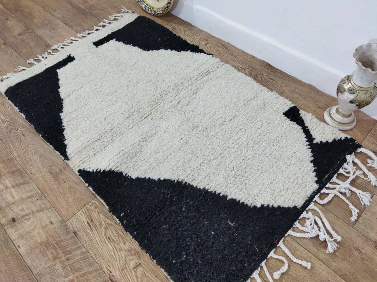Tapis Berbère Marocain Artisanal 143 X 88 CM