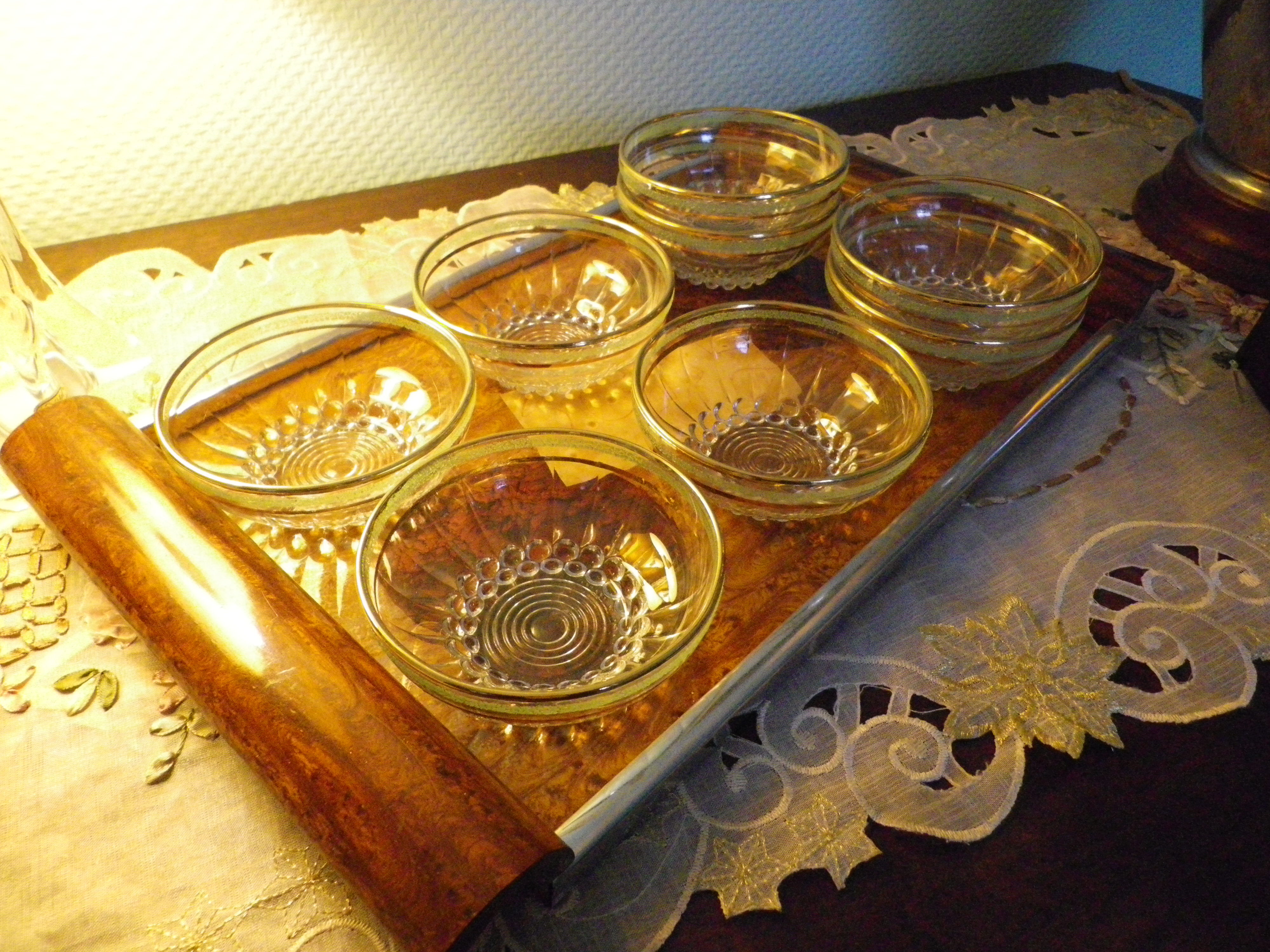 Lot of 8 old dessert cups with granite contour and gilded edges - vintage - 60s