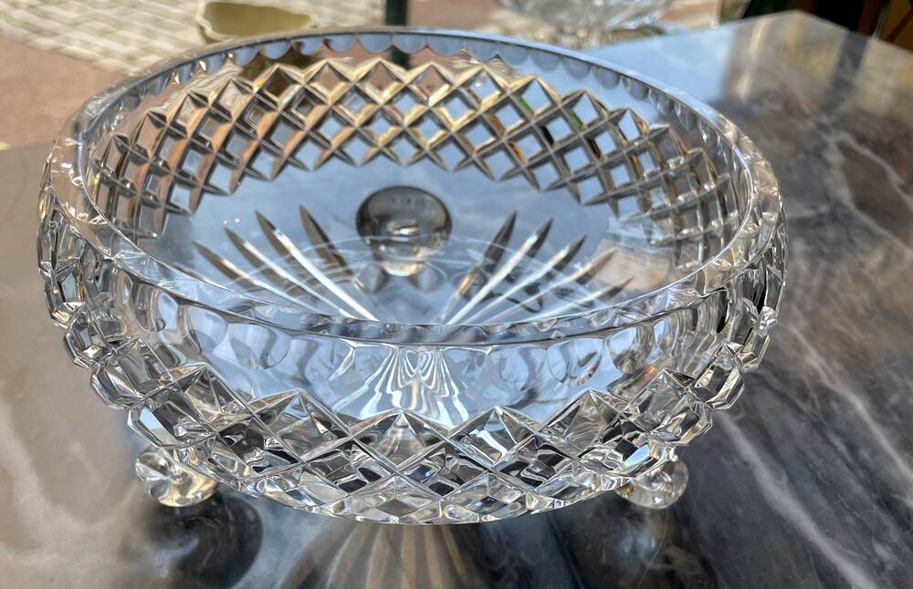 Bohemian crystal fruit bowl diamond point centrepiece decoration