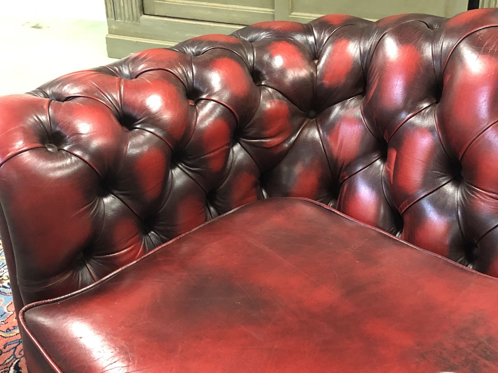Red leather Chesterfield sofa - 70s