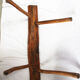 Banc brutaliste en bois d'arbre