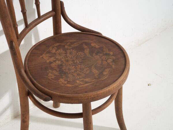 Antique Parisian café-style chairs (c. 1920). Set of 6, no. 3