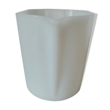 Moulinex pourer in white opaline