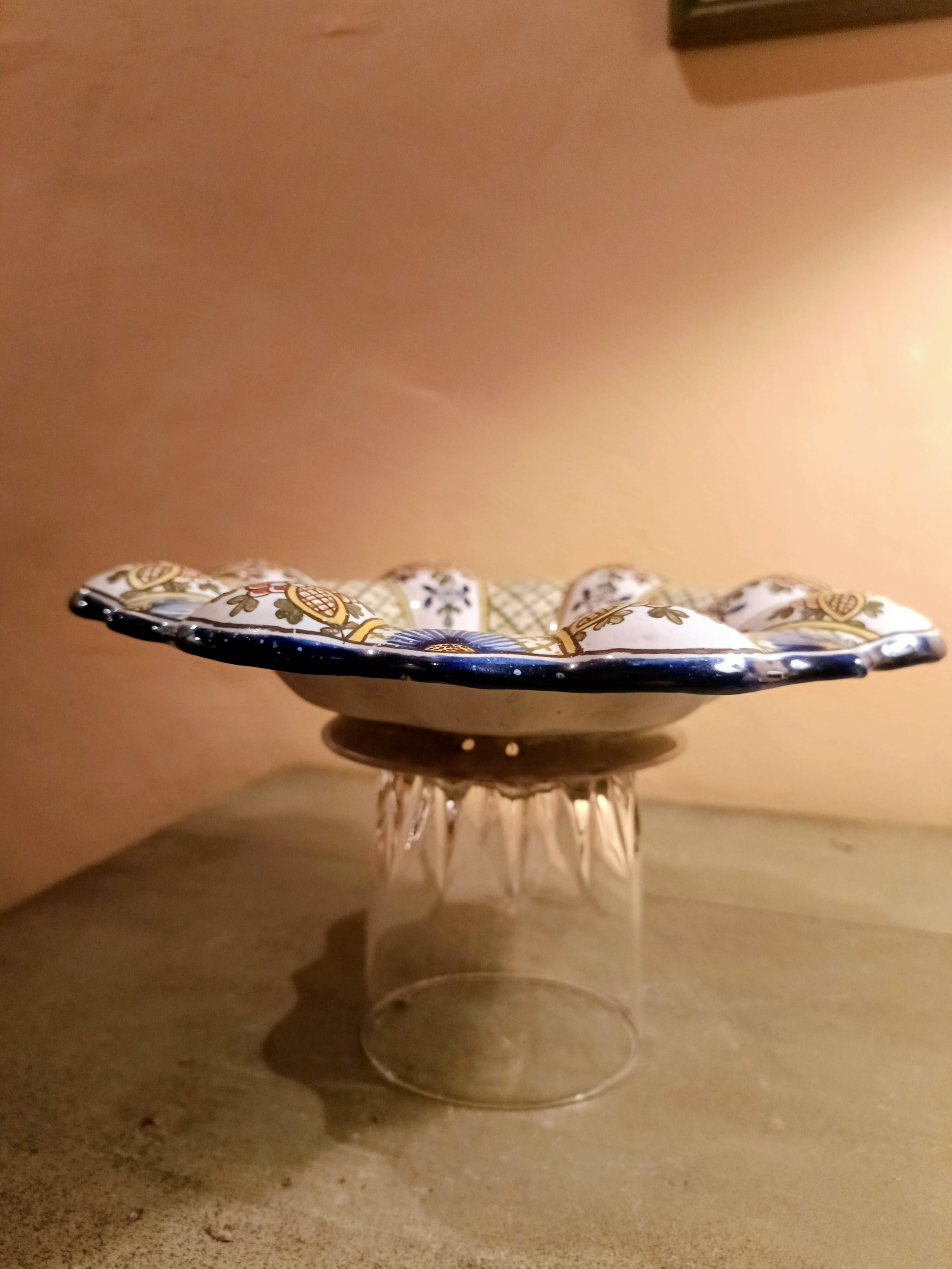 Assiette polylobée faïence de Nevers Antoine Montagnon