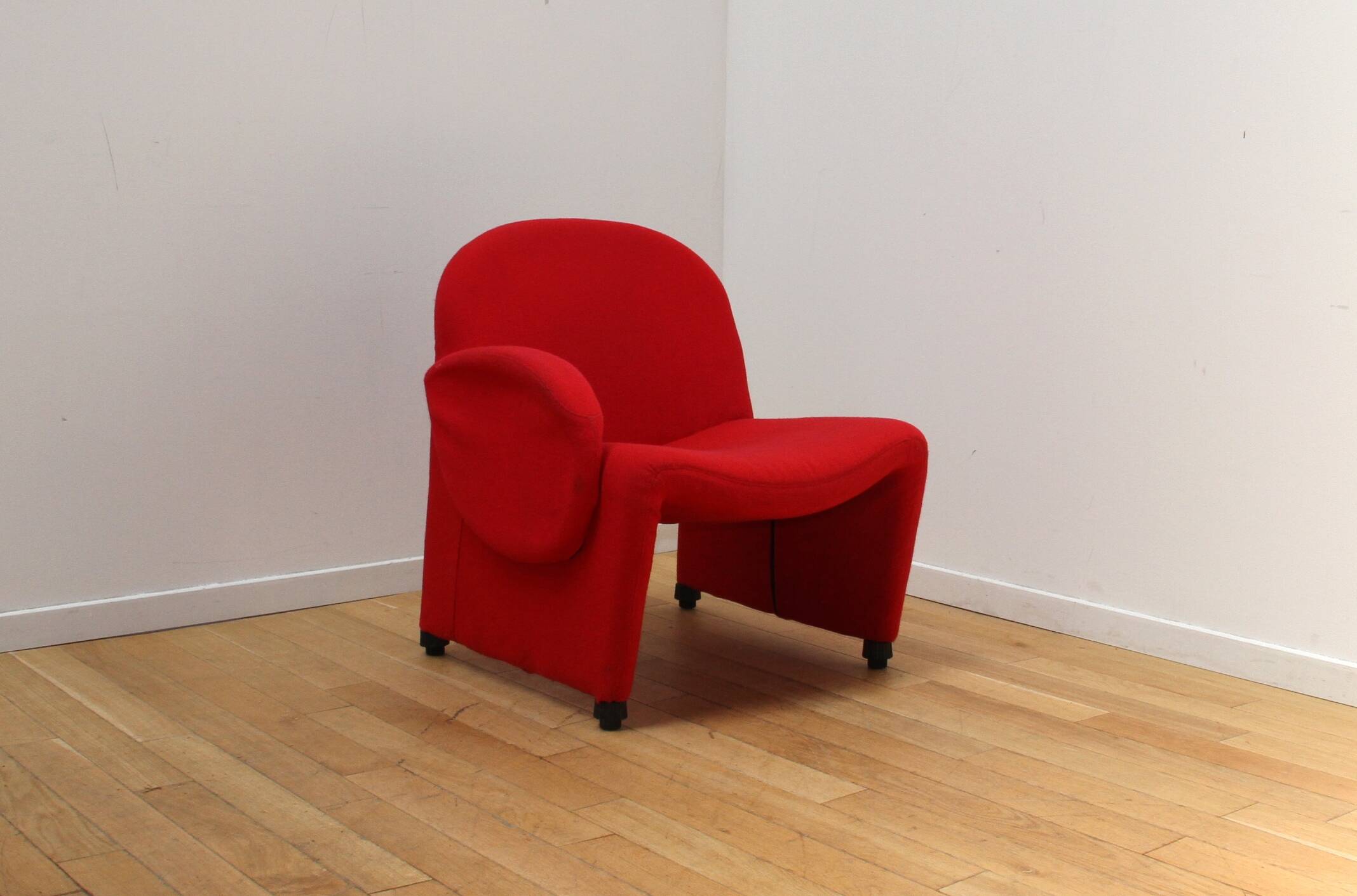 Pair of Confidenta armchairs, Sitland