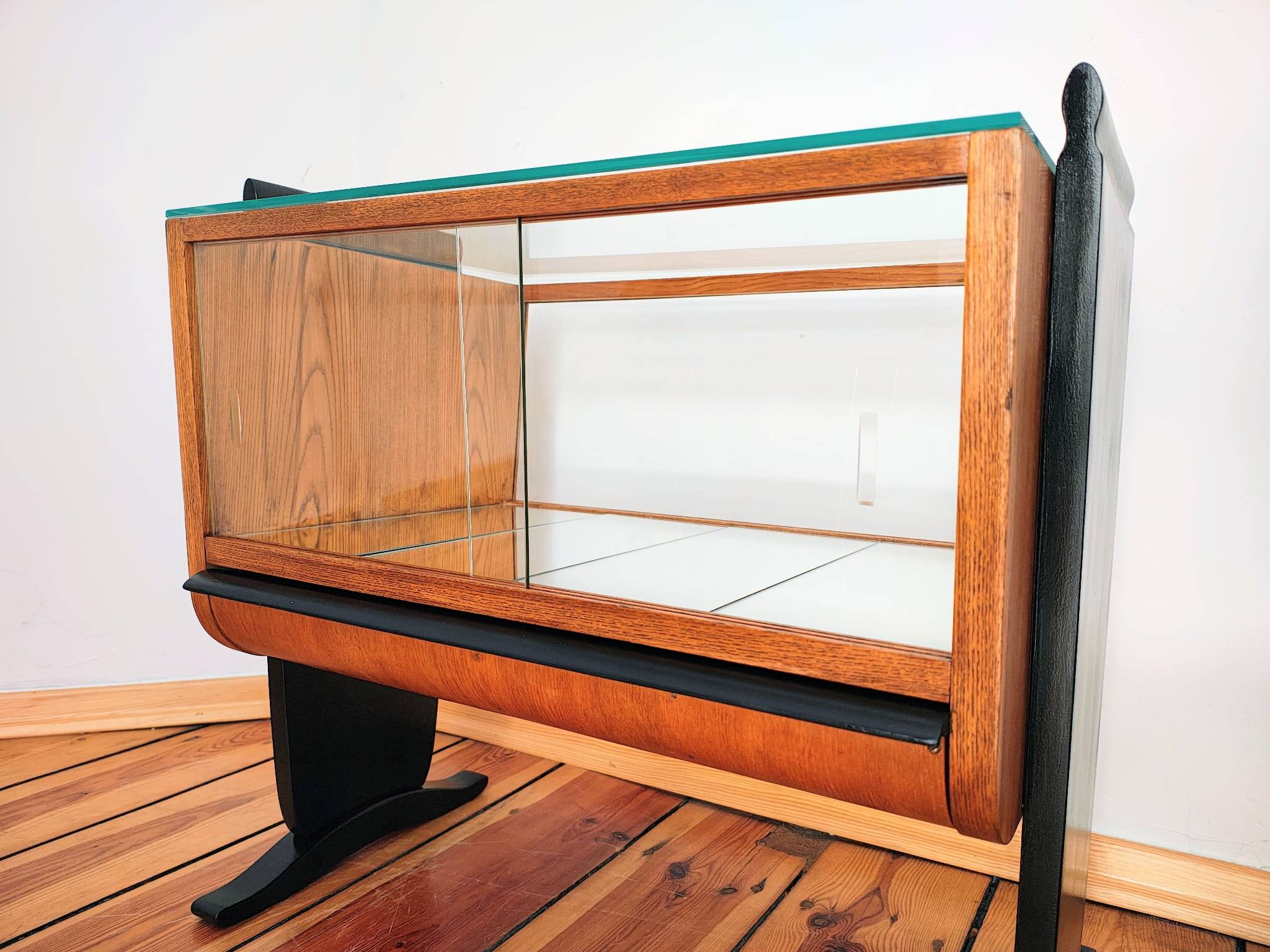 Czechoslovakian Trolley Bar by Jindřich Halabala for Up Závody, 1930s