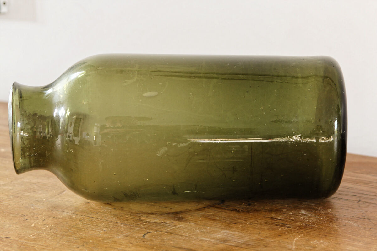 Blown glass truffle jar