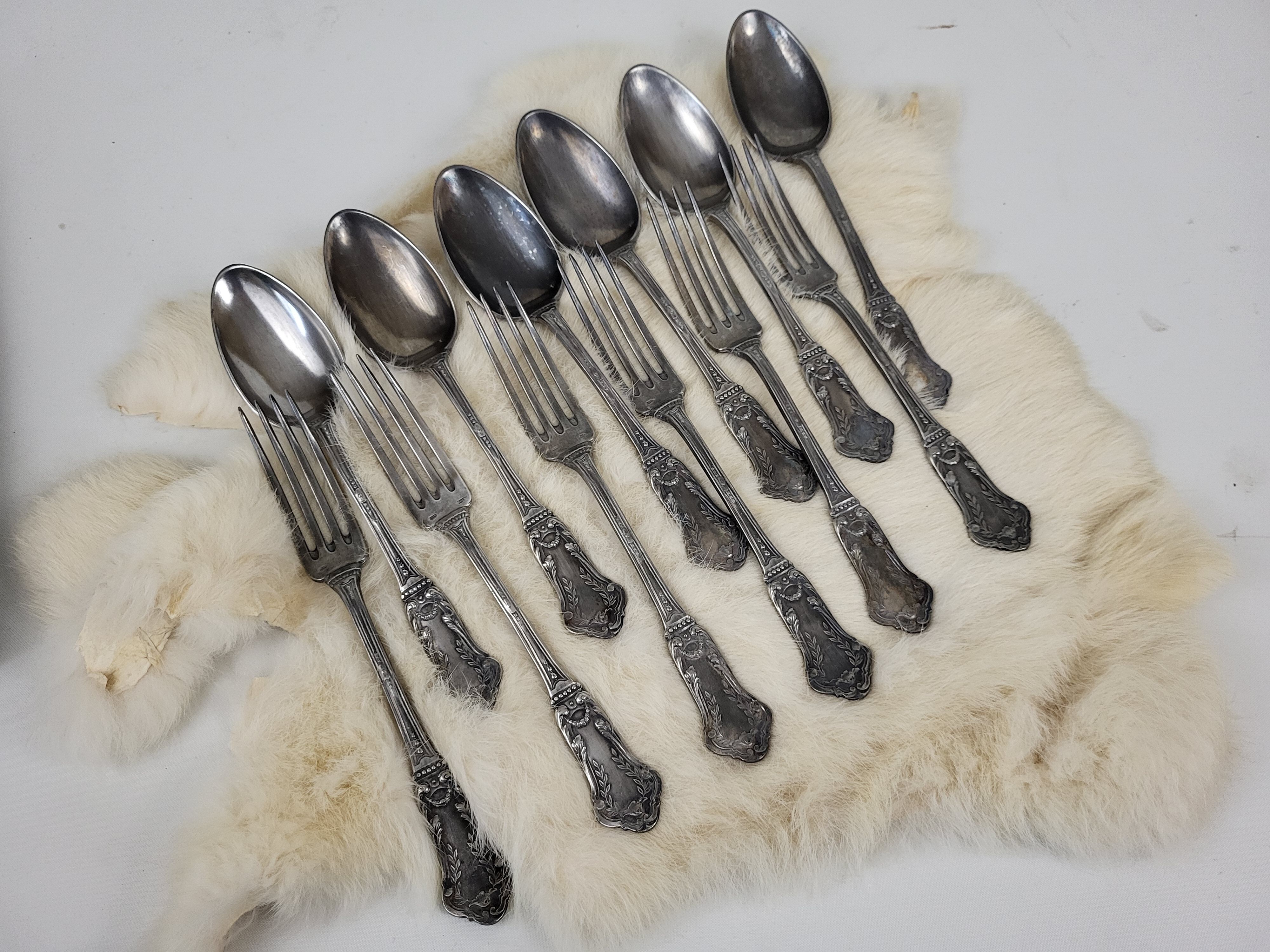 12 covers Silver metal