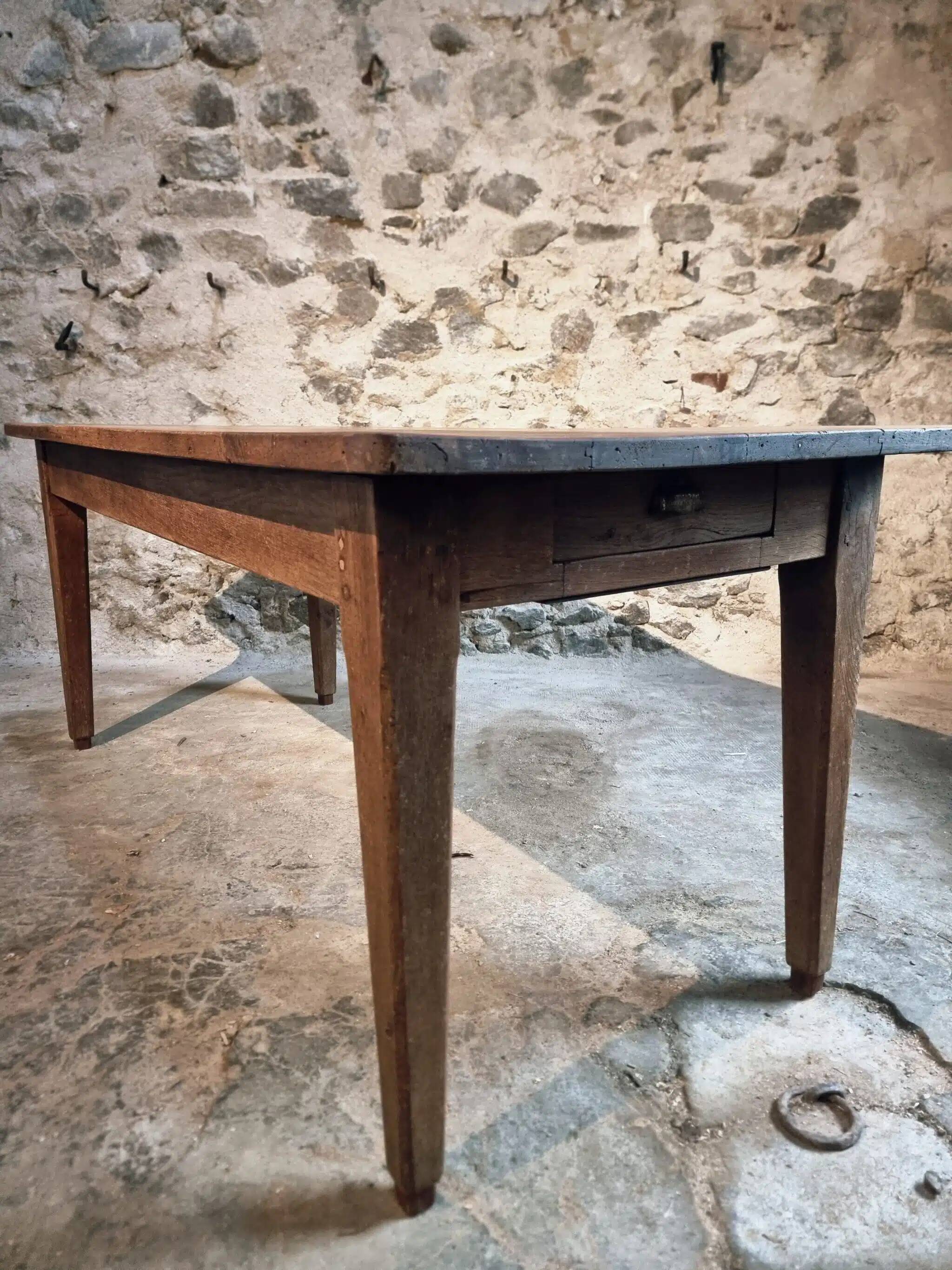 Antique French oak dining table – circa 1900 – farmhouse table with drawer