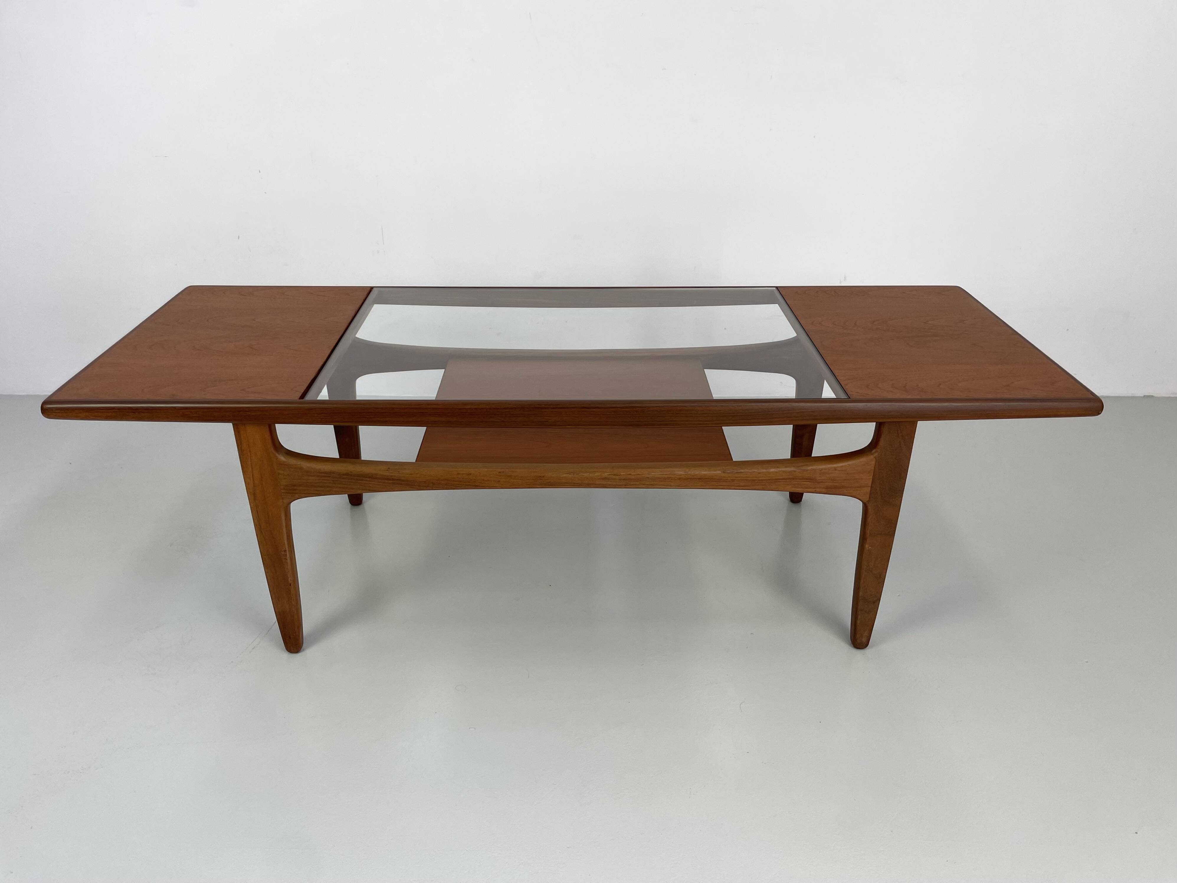 Teak coffee table from the 1960s by G-Plan