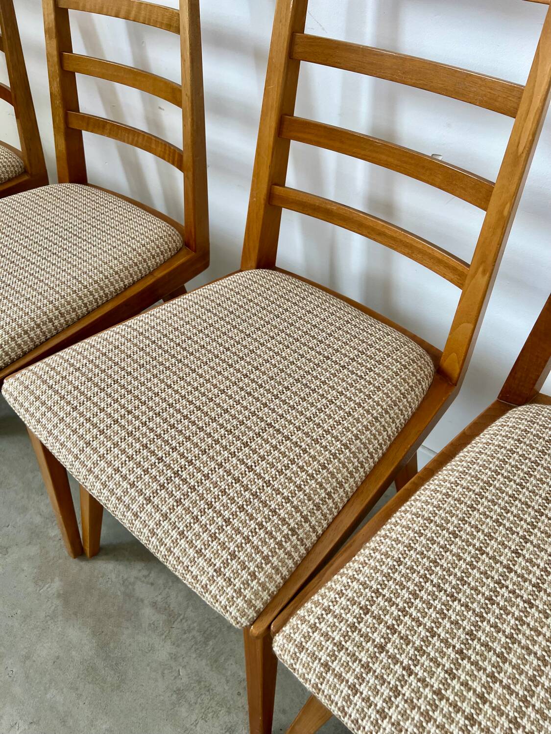 Set of 4 Scandinavian design beech chairs from the 70s vintage