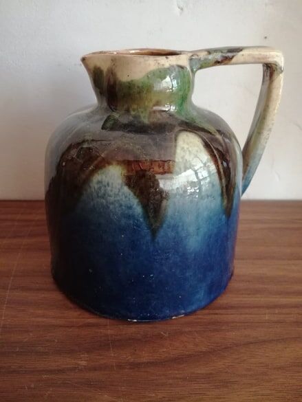 Pitcher ceramic