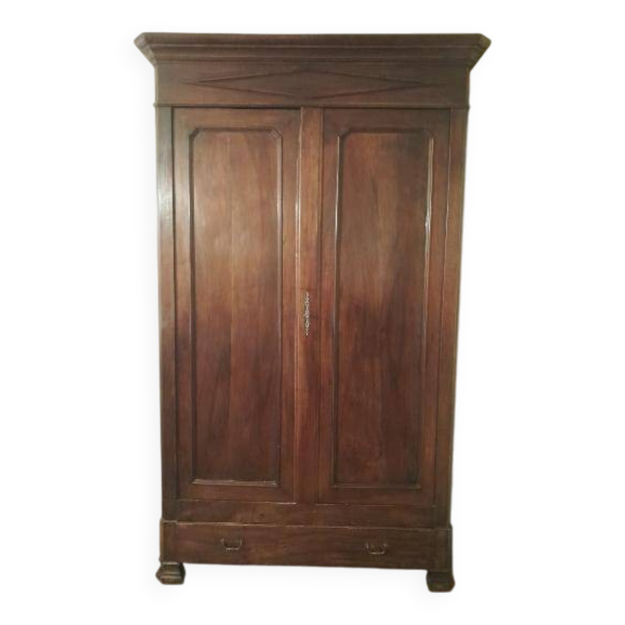 Armoire ancienne de style Louis Philippe en noyer