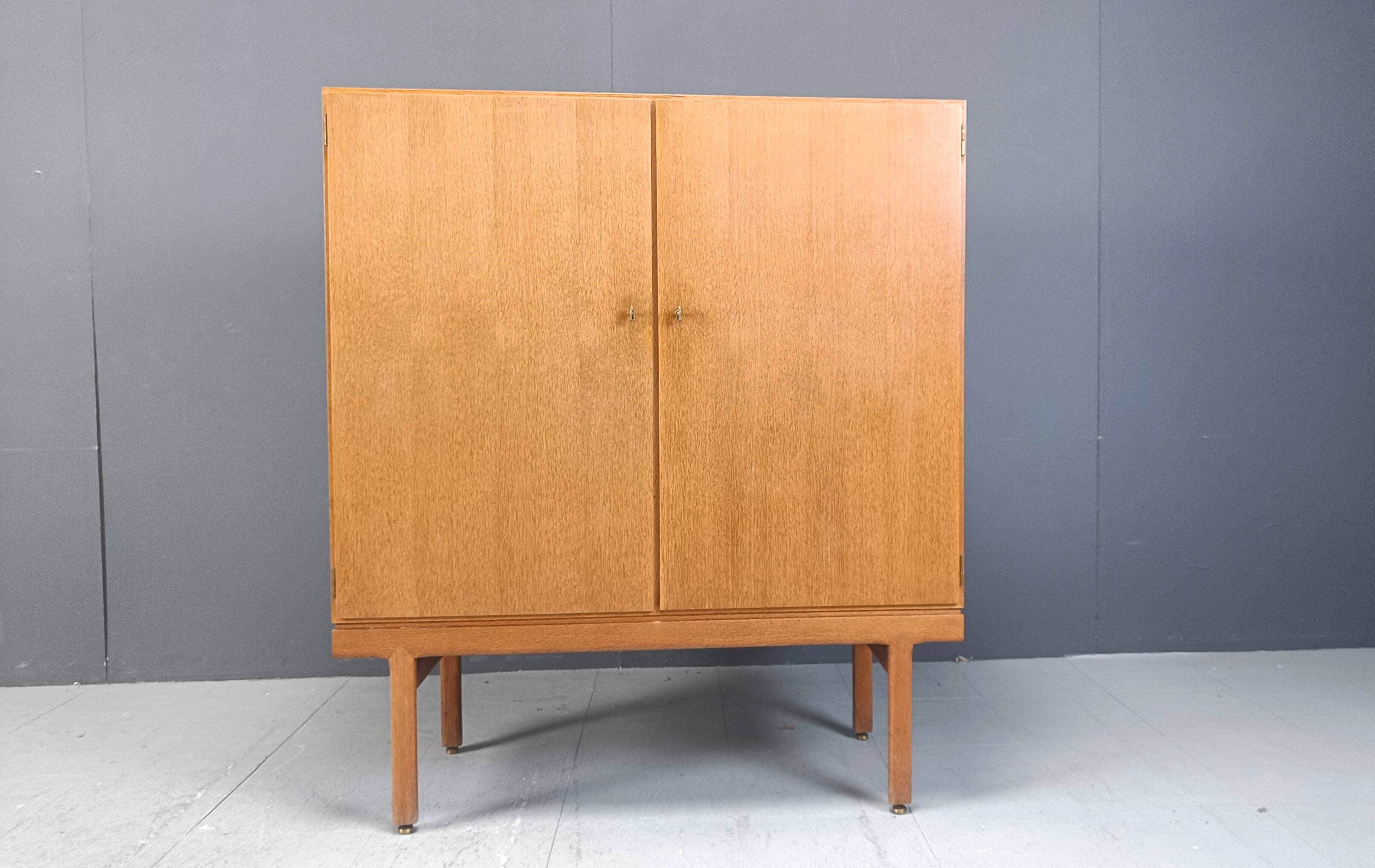Vintage cabinet by Jos De Mey for Vandenberghe Pauvers, 1960s