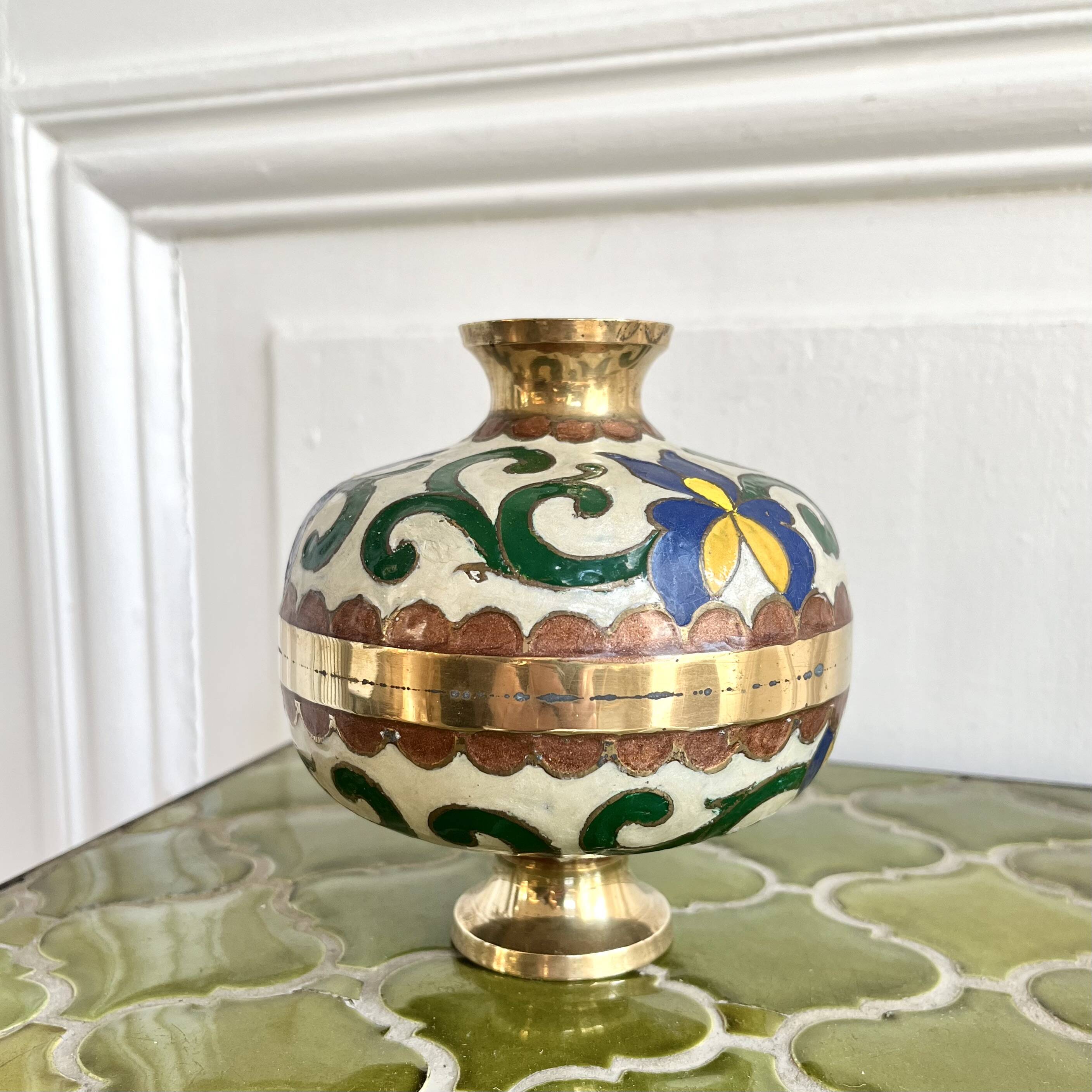 vase laiton émail cloisonné décor d'iris