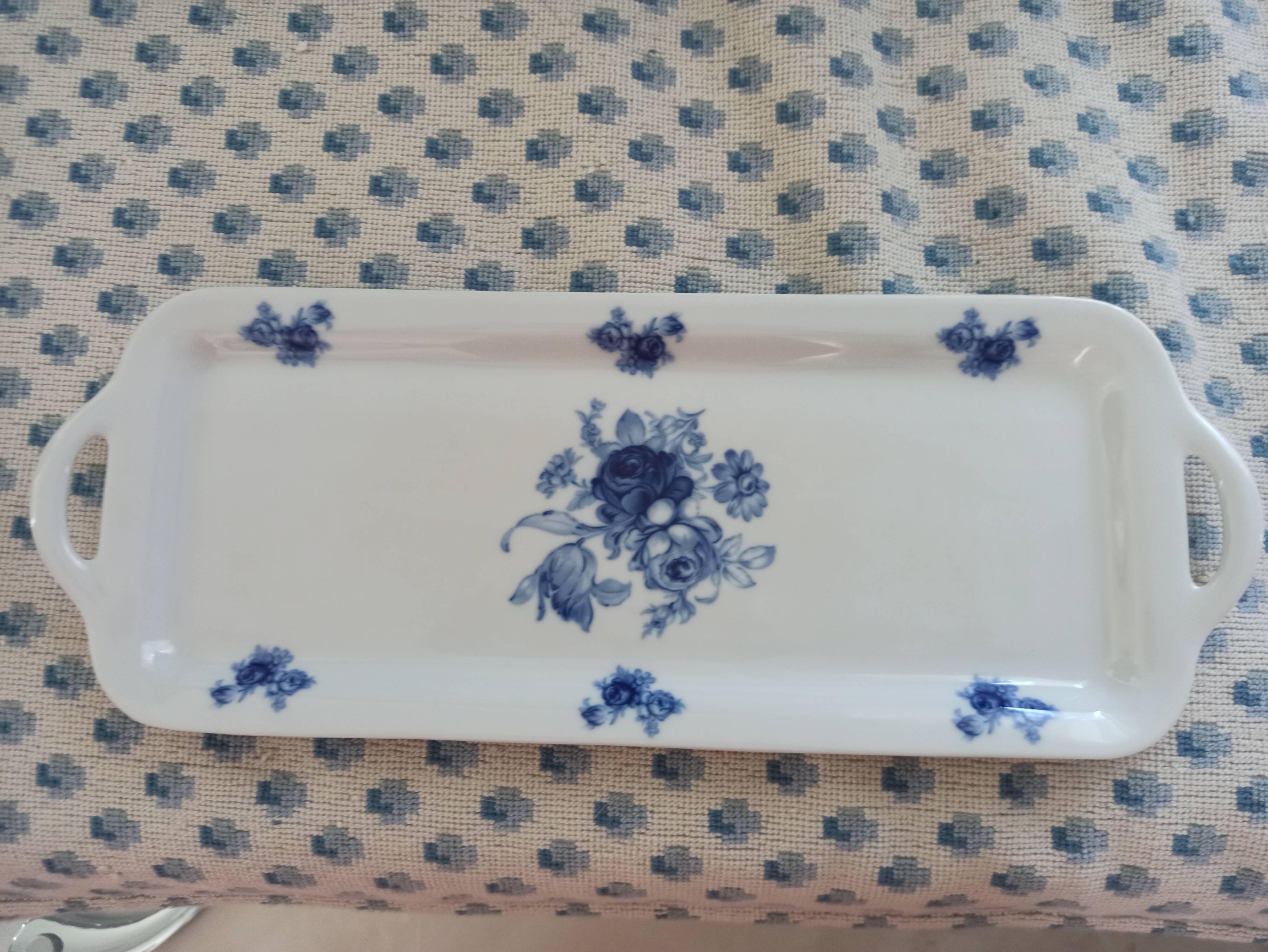 Presentation tray in blue and white Baudour porcelain