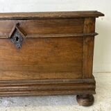 17th century chest in molded oak