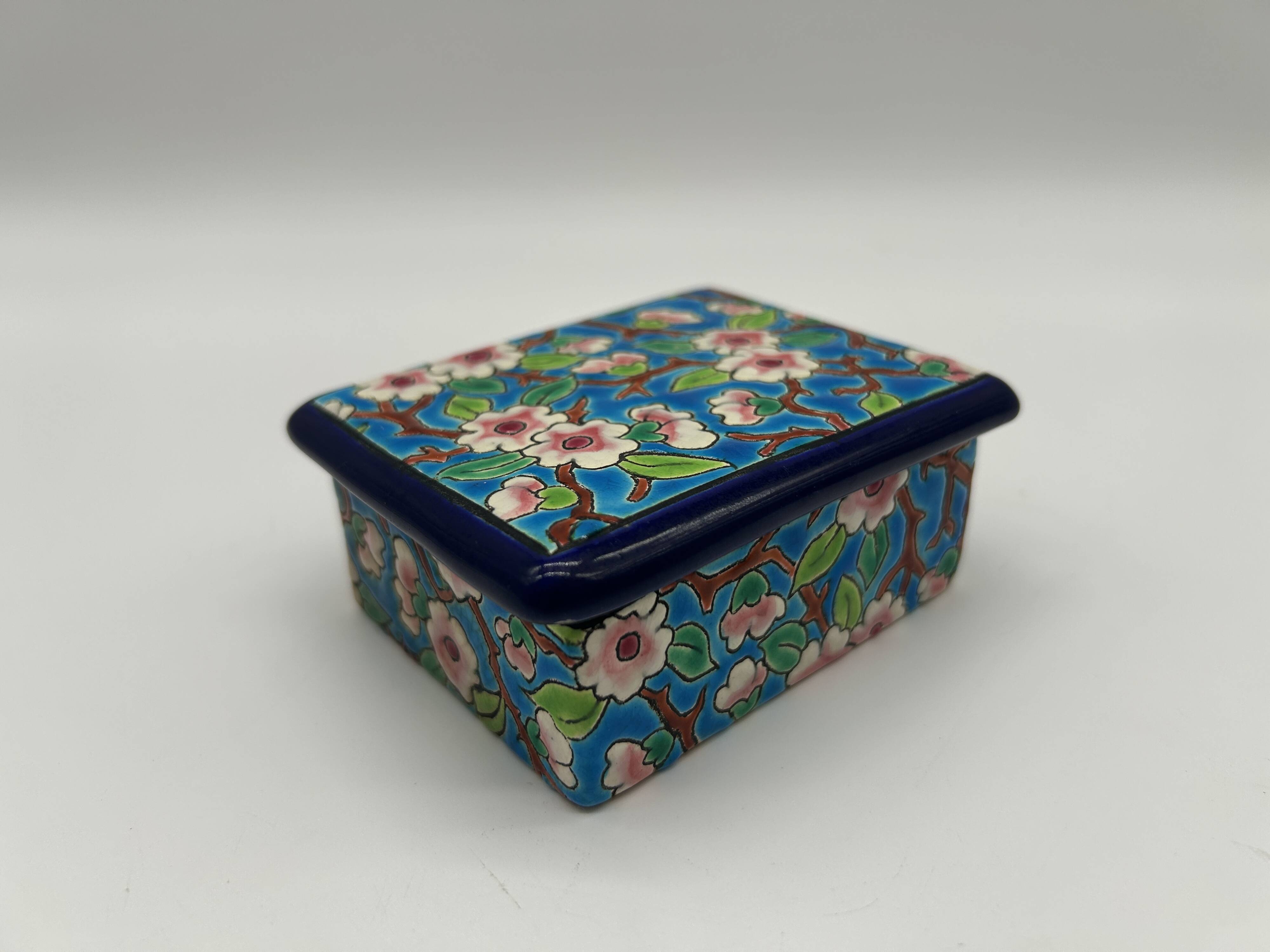 Bonbonnière in faience and Longwy enamels