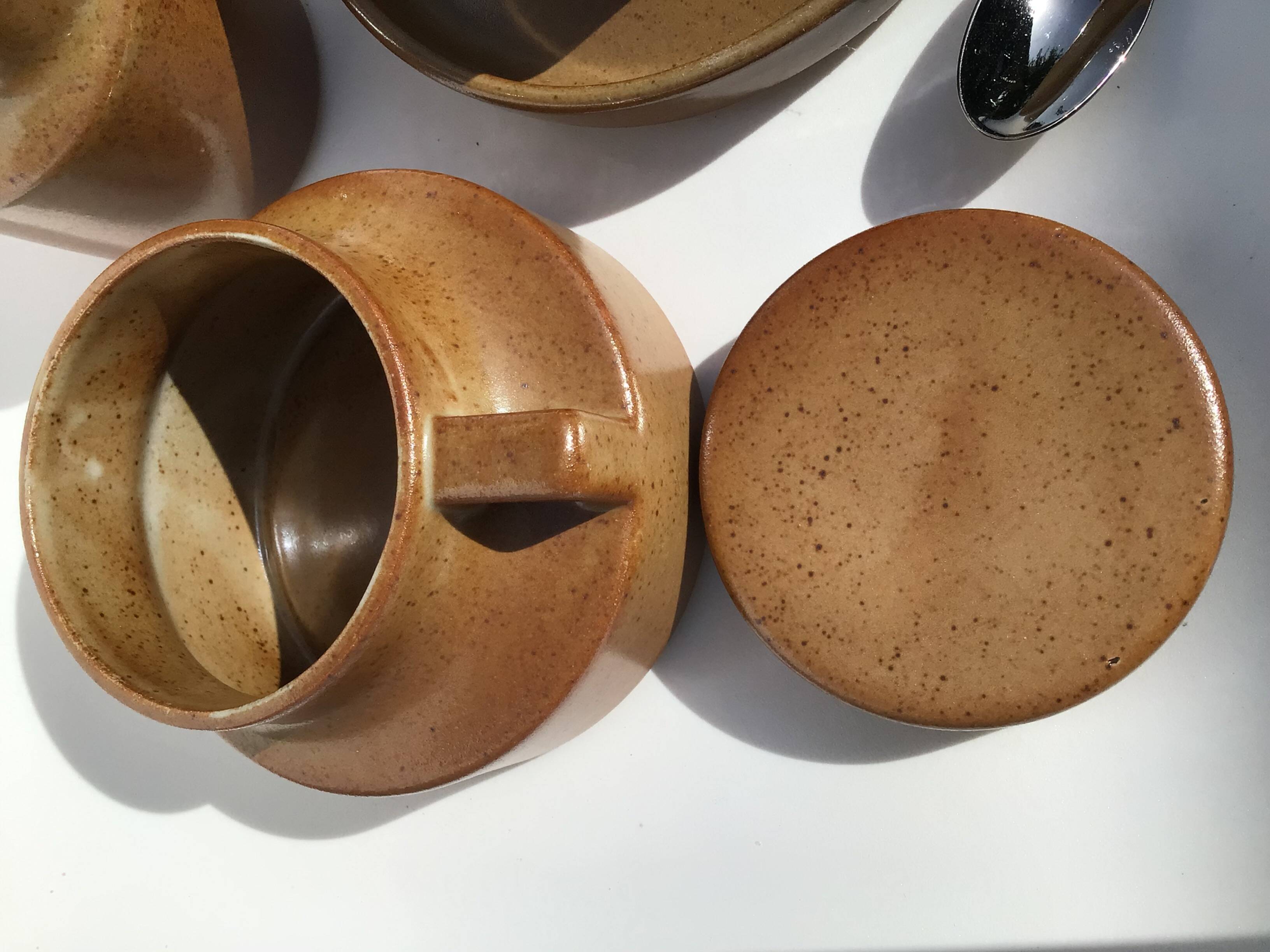 Benne stoneware sugar bowl and matching milk jug