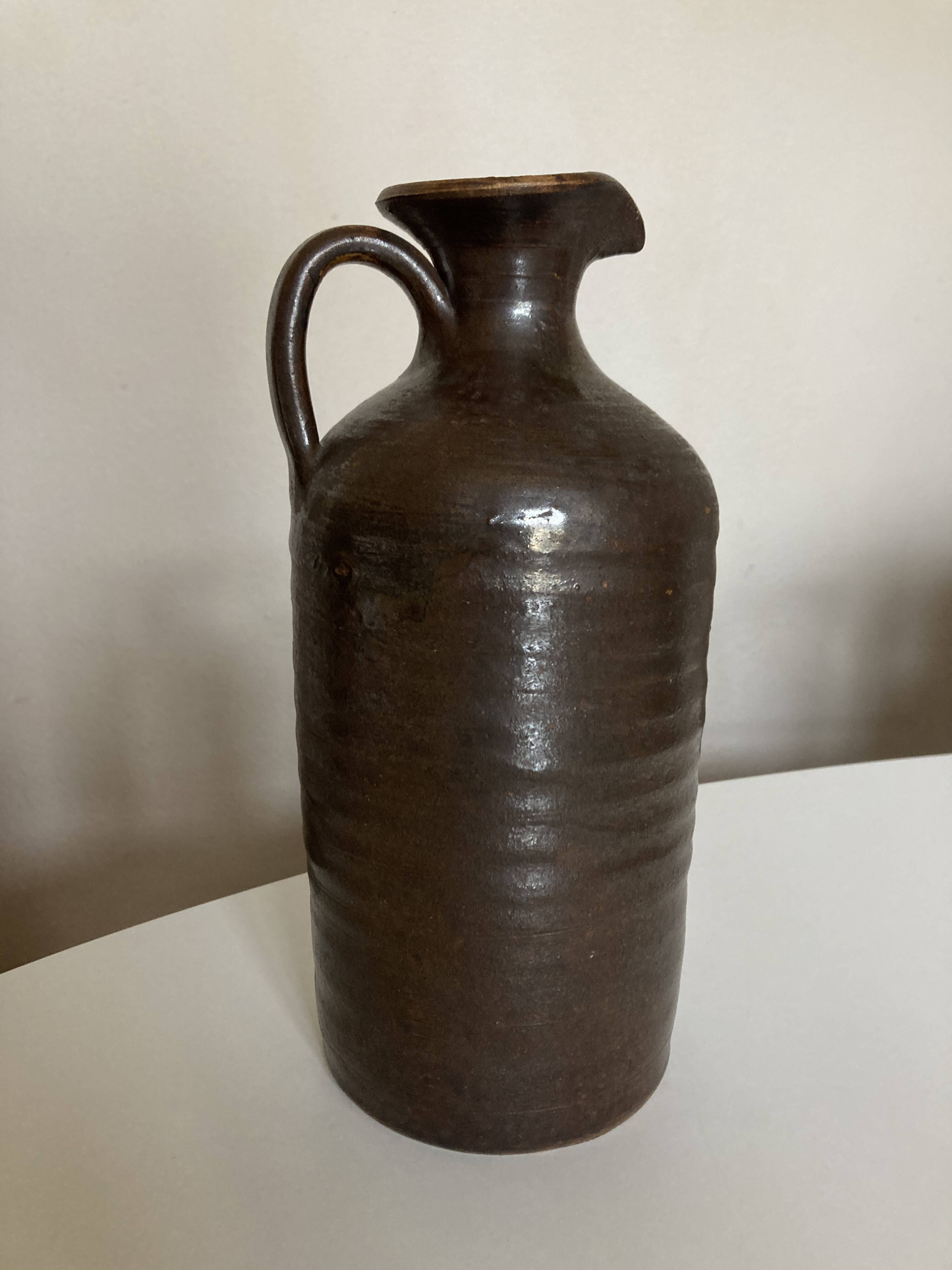 potter's pitcher vase in sandstone turned with coil Puisaye 1970