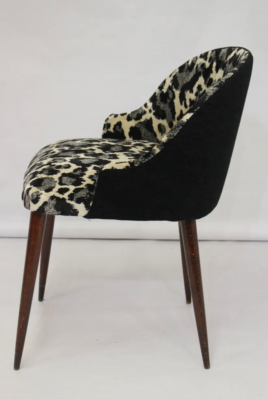 Paire de fauteuils cocktail des annnees 70
