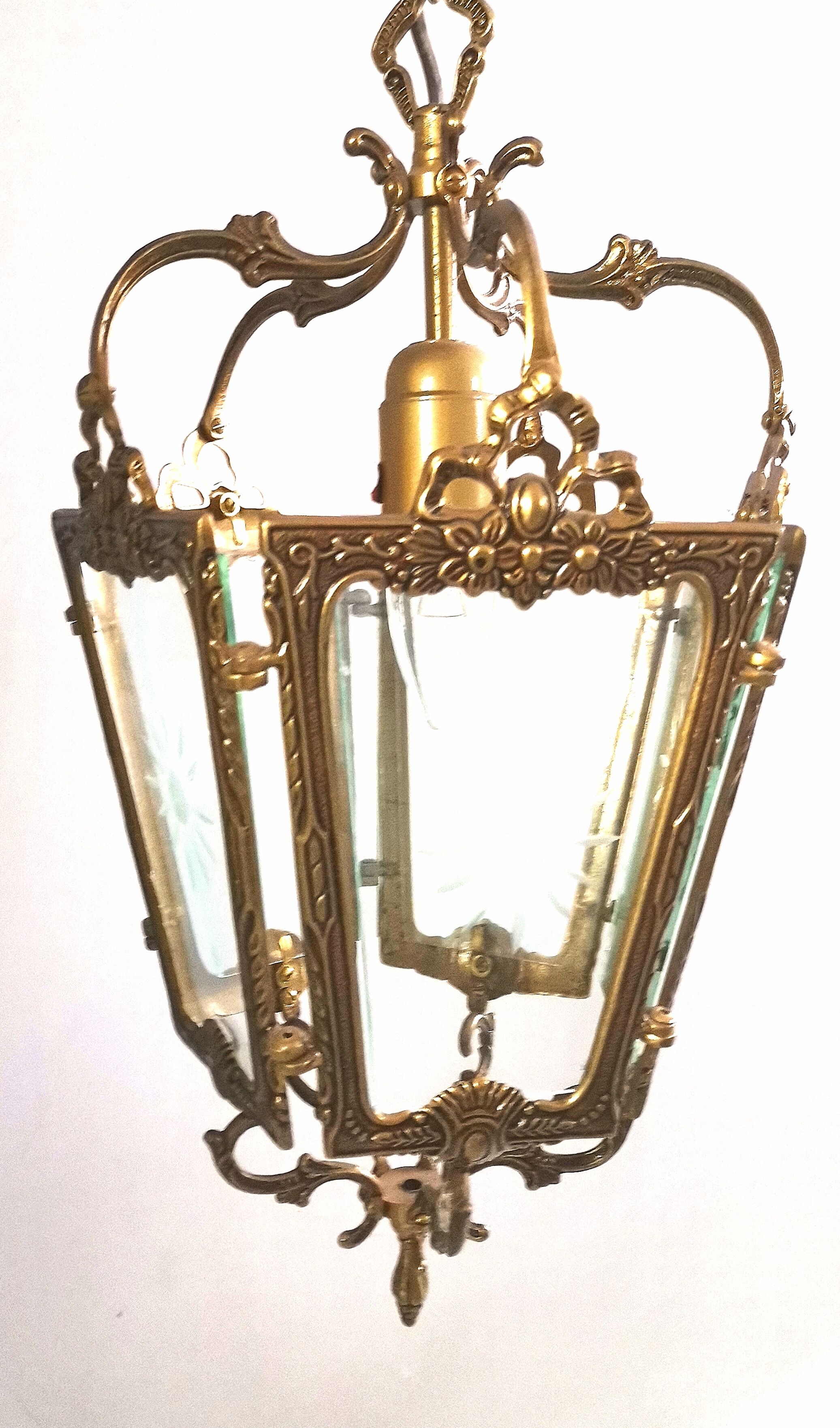Chandelier suspension lantern