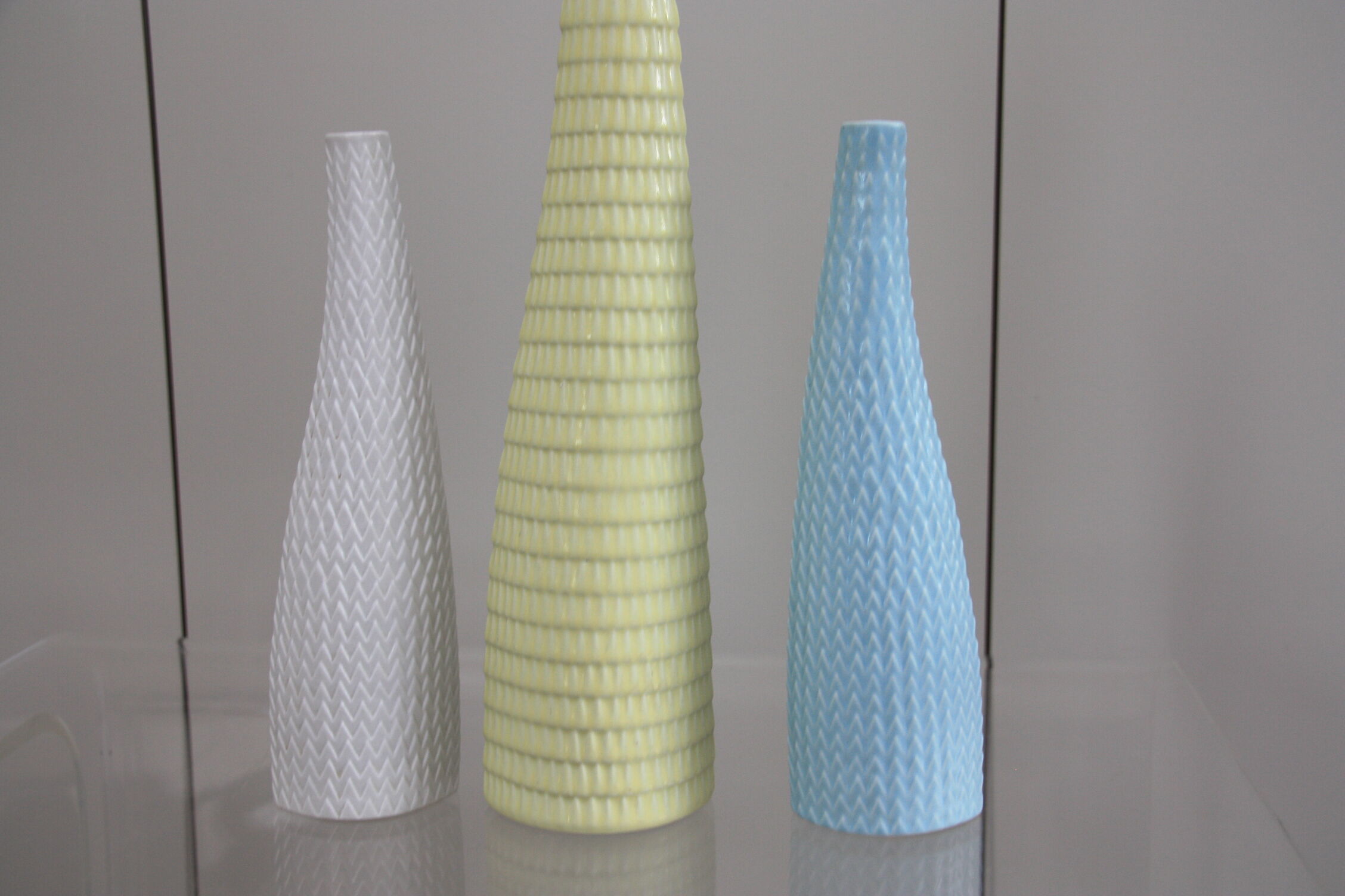 Set of 3 vases from the 'reptile' serie Stig Lindberg for Gustavsberg Sweden 1953