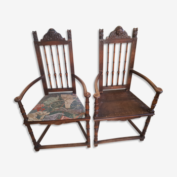 2 neo-gothic chairs of the caquetoire type