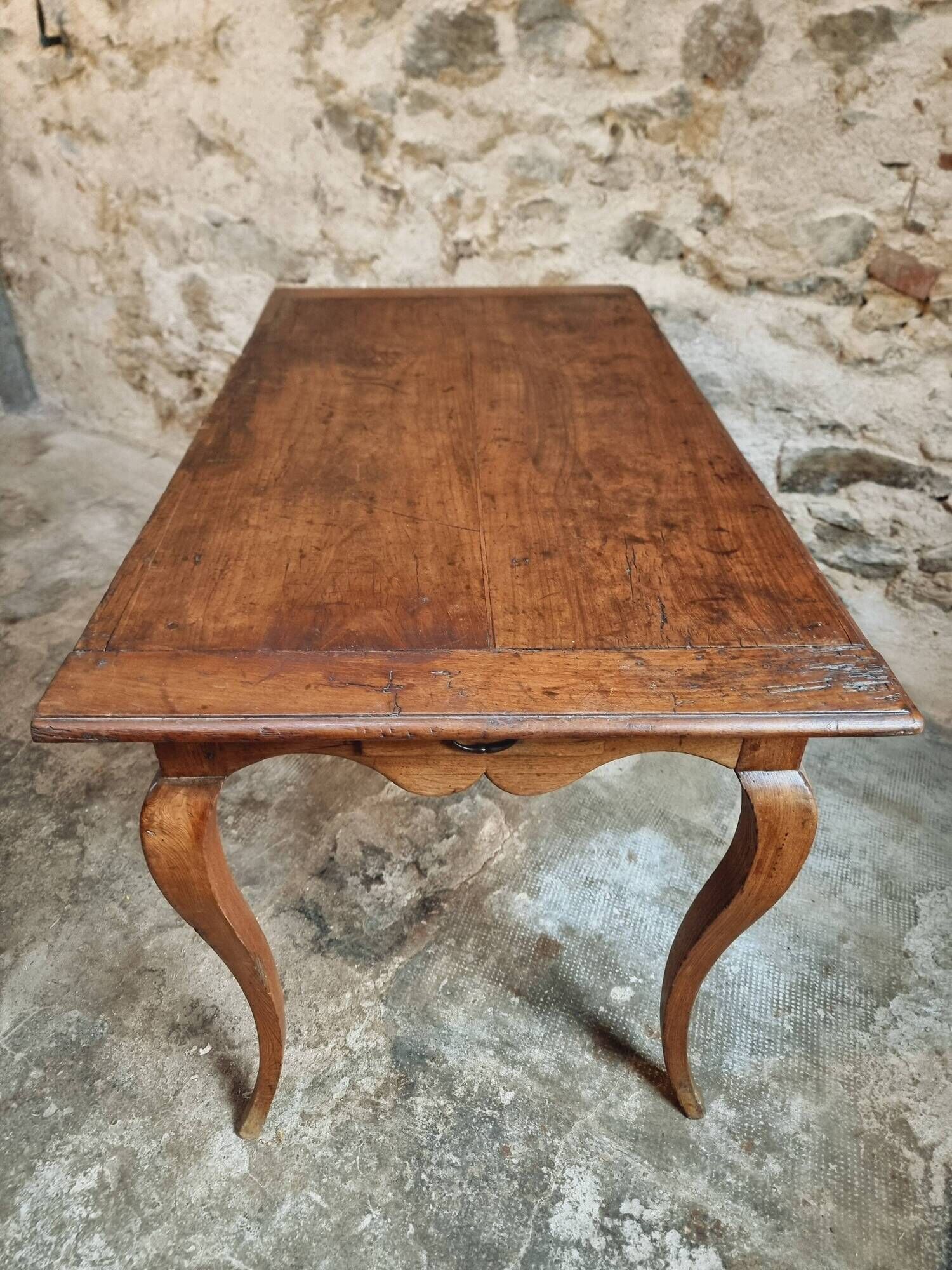 Louis XV provincial desk – 18th century – Walnut & Elm – 116 x 63 cm