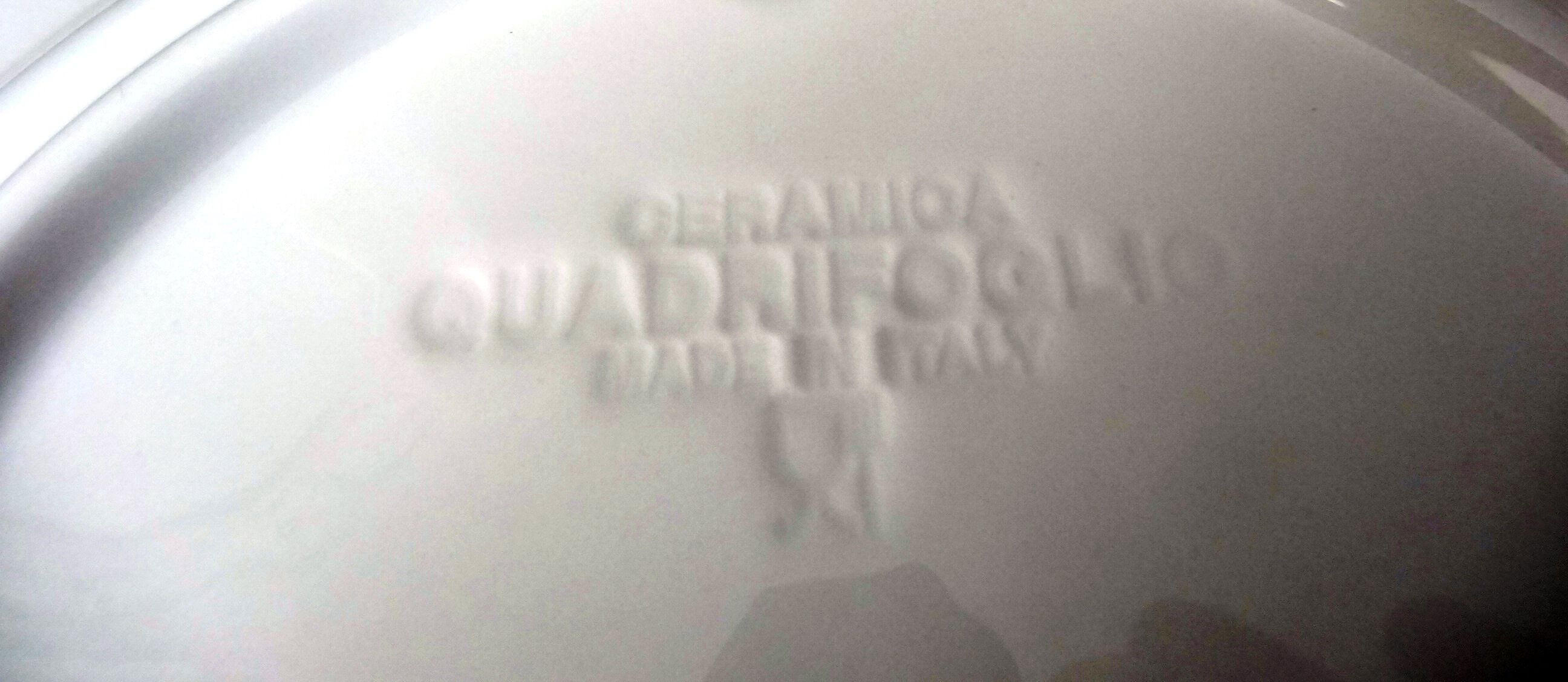 12 large Italian ceramic plates