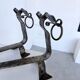 Paire de chenets zoomorphes métal « chiens » 1950