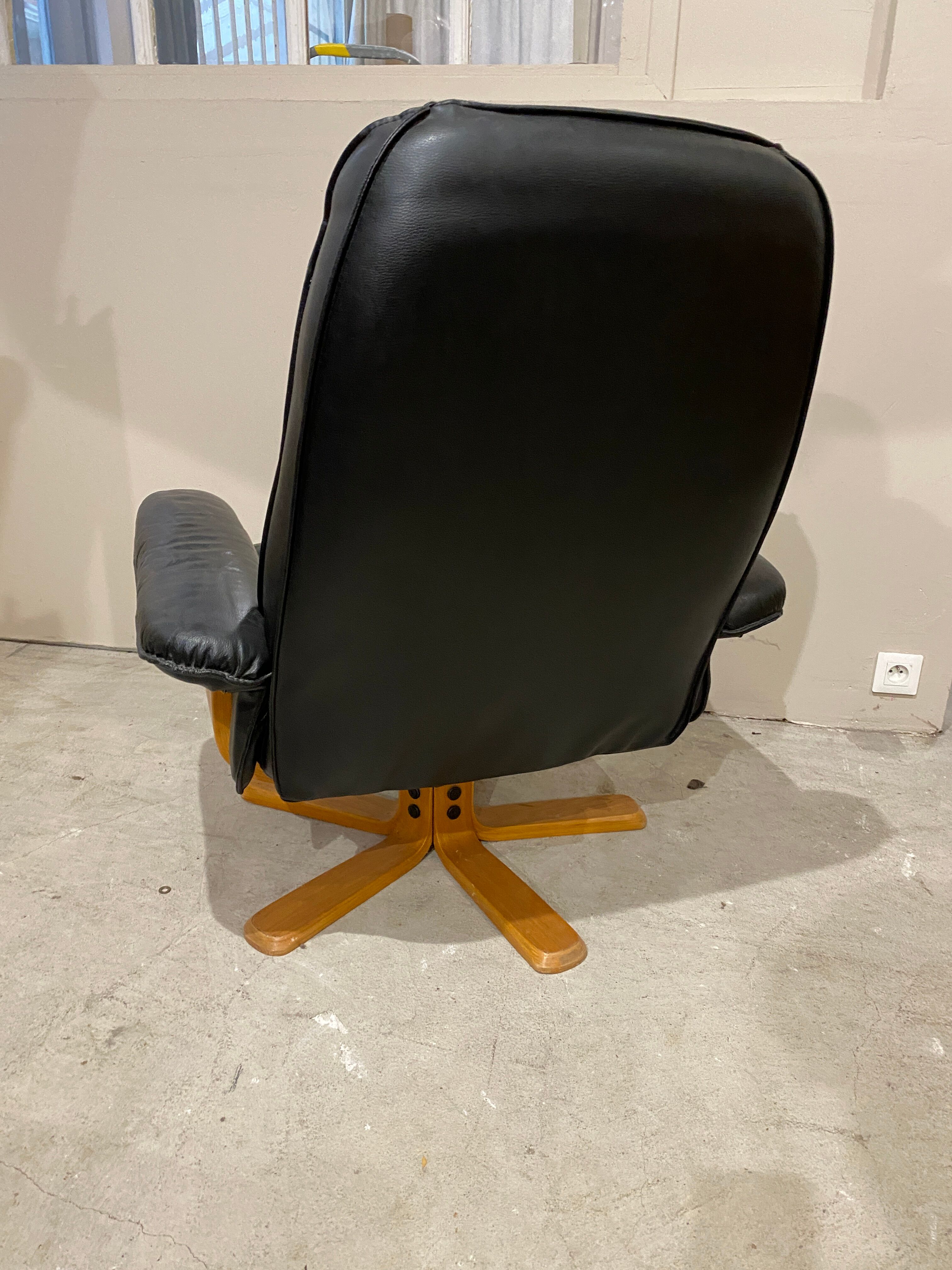 Scandinavian black leather relax armchair