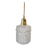 Suspension in scrambled molded glass