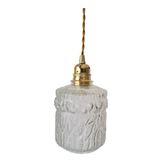 Suspension in scrambled molded glass