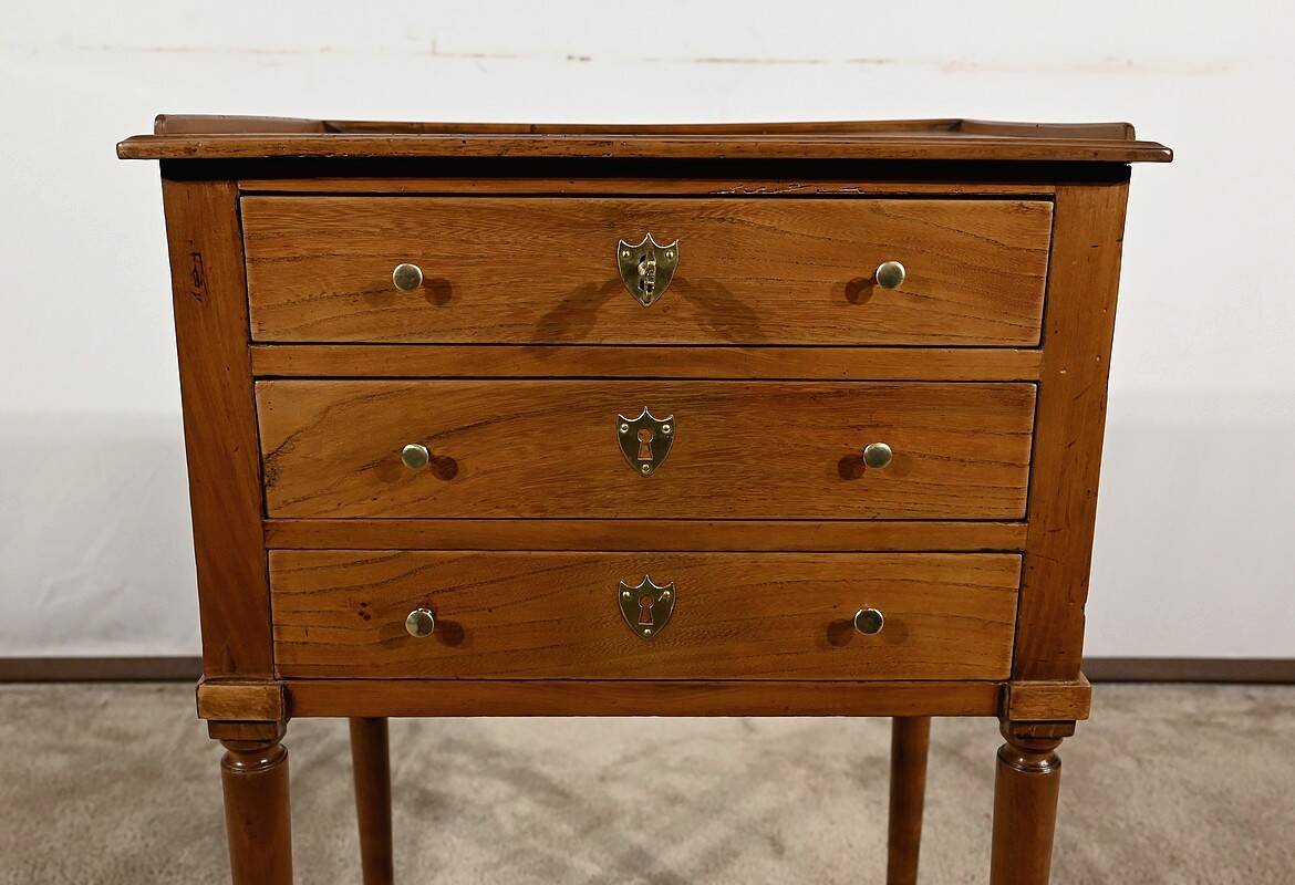 Small Living Room Table in Cherry and Walnut, Louis XVI Period – Late 18th Century