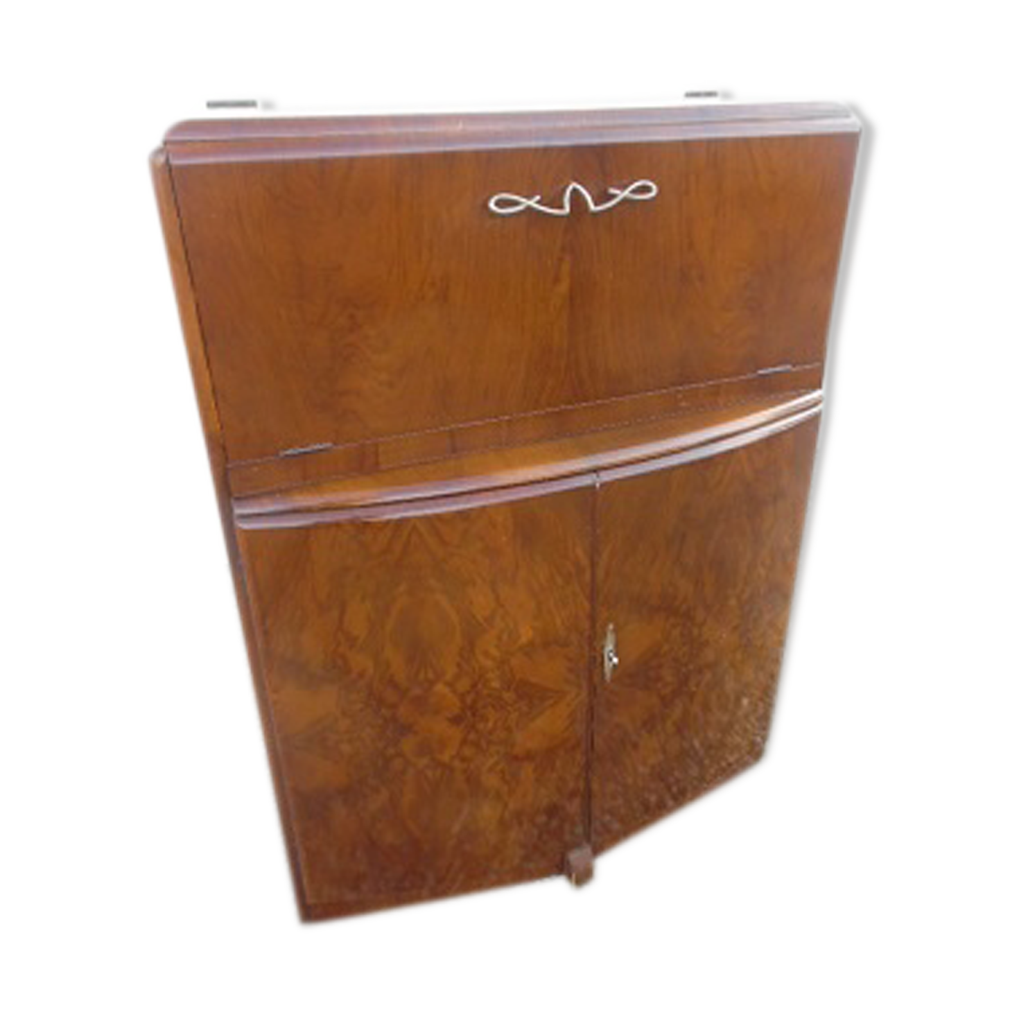 Art deco bar furniture