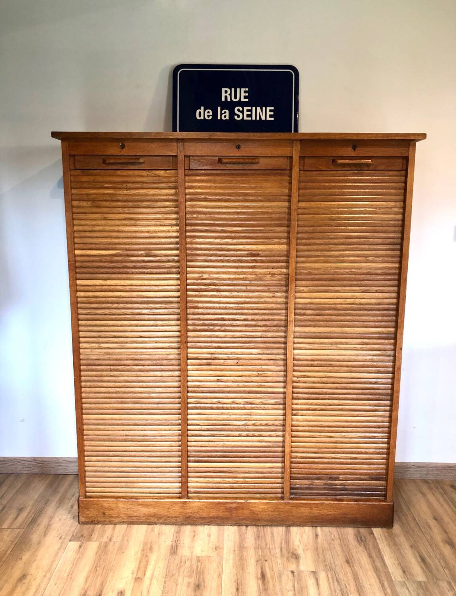 Triple curtain binder