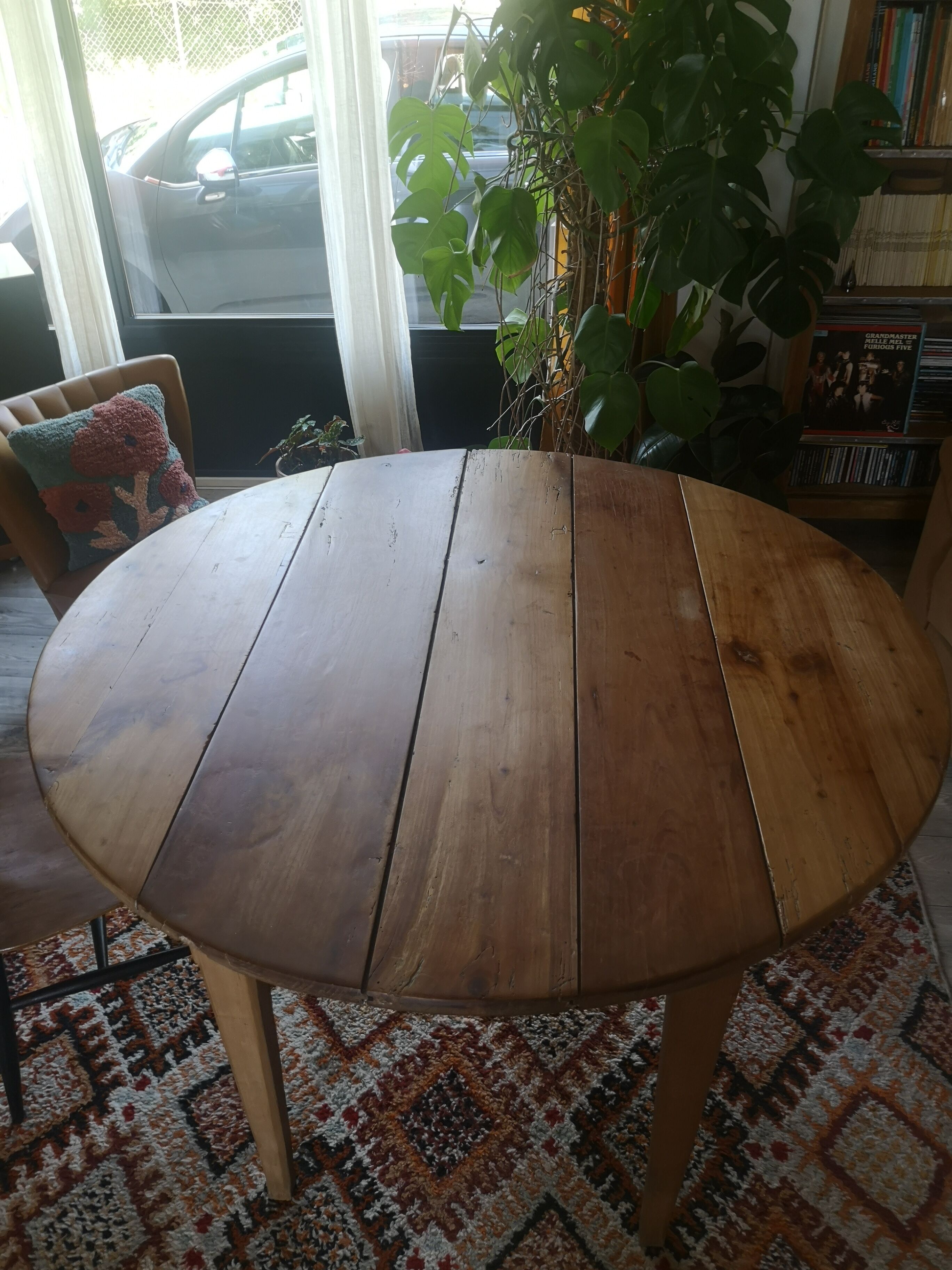 Table de ferme ronde D 130 cm