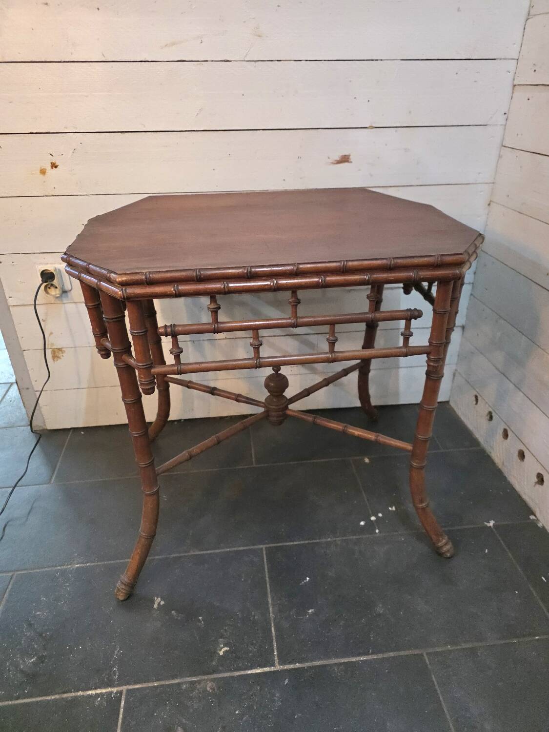 Table d'appoint en bois bambou fin XIXème en pitchin
