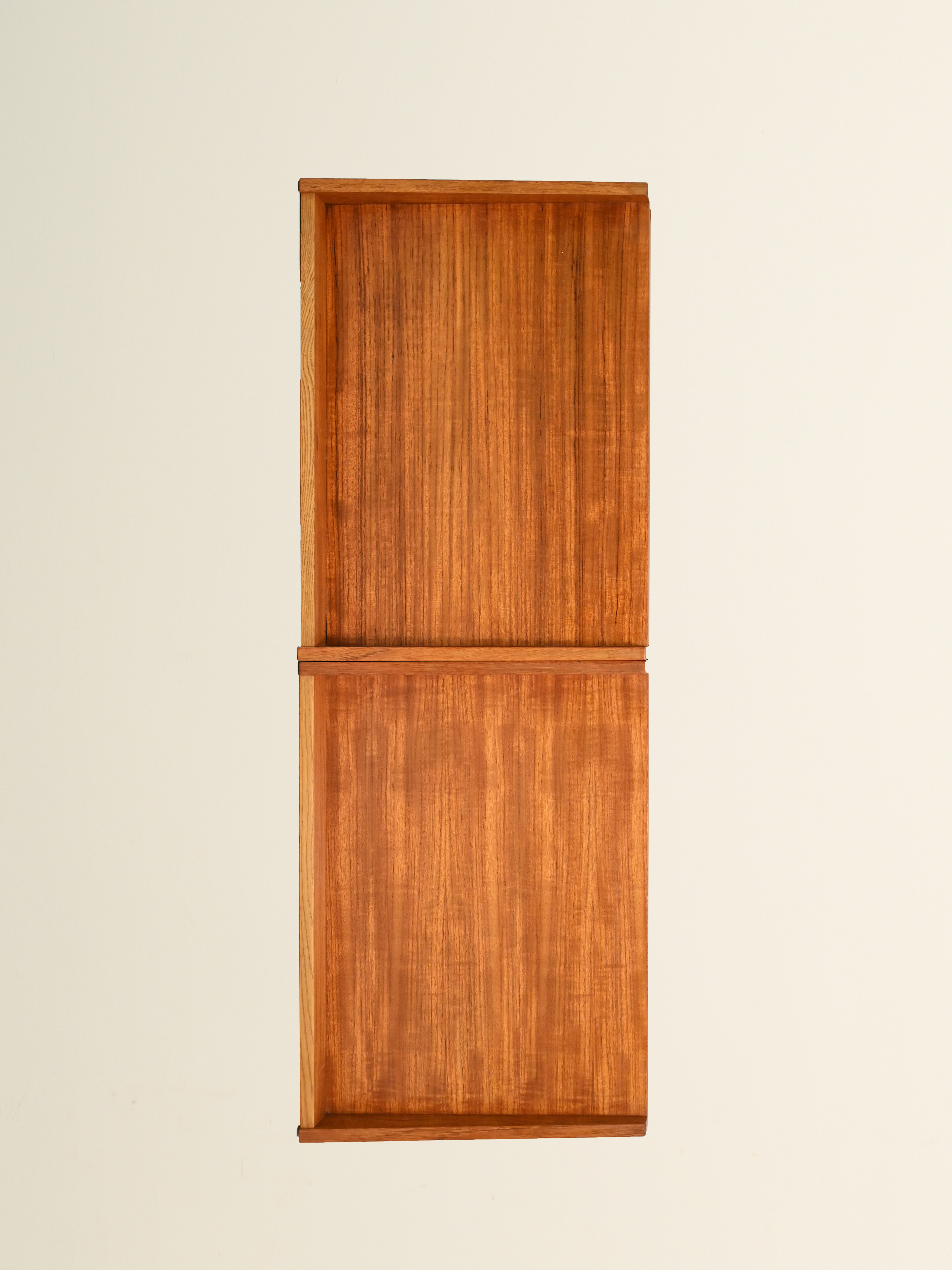 Paire de tables de chevet en teck