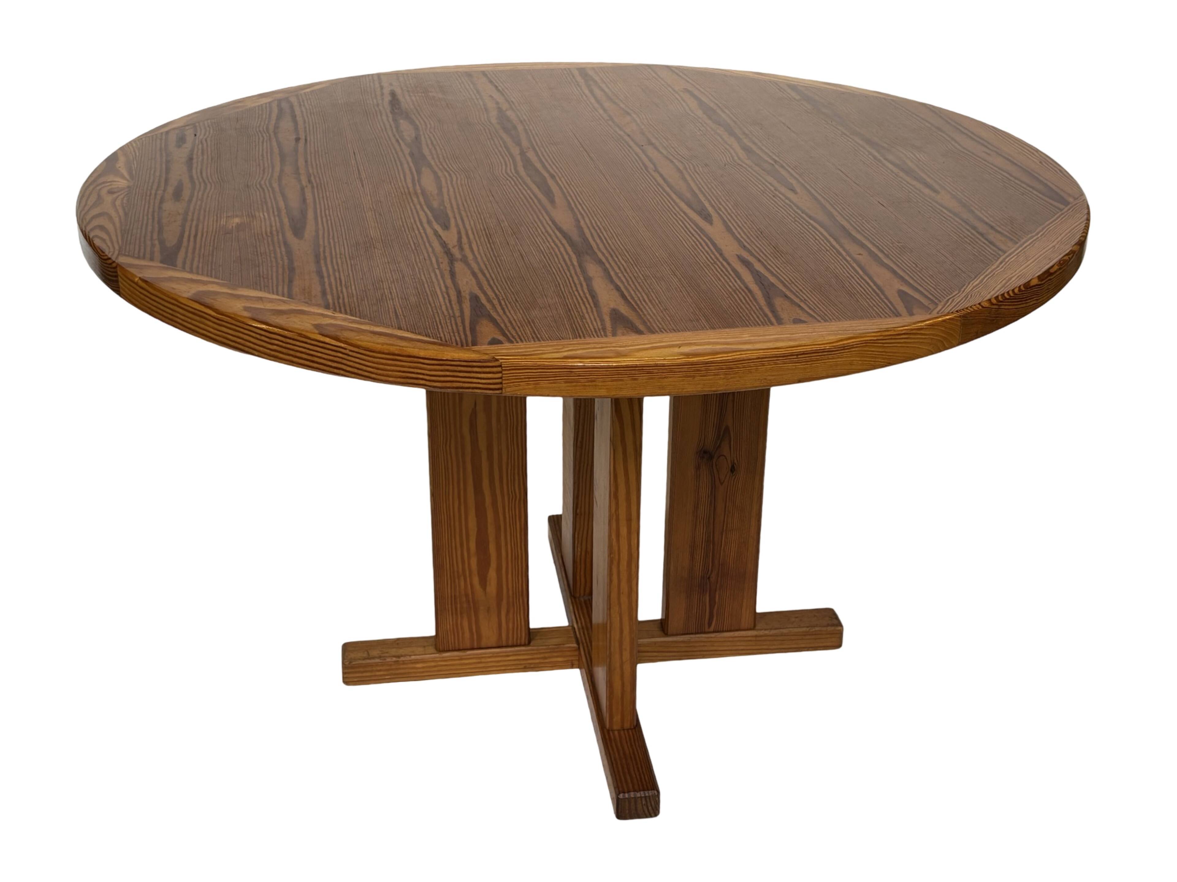 Vintage Design Pine Dining Table, Oval Table from the 1970s