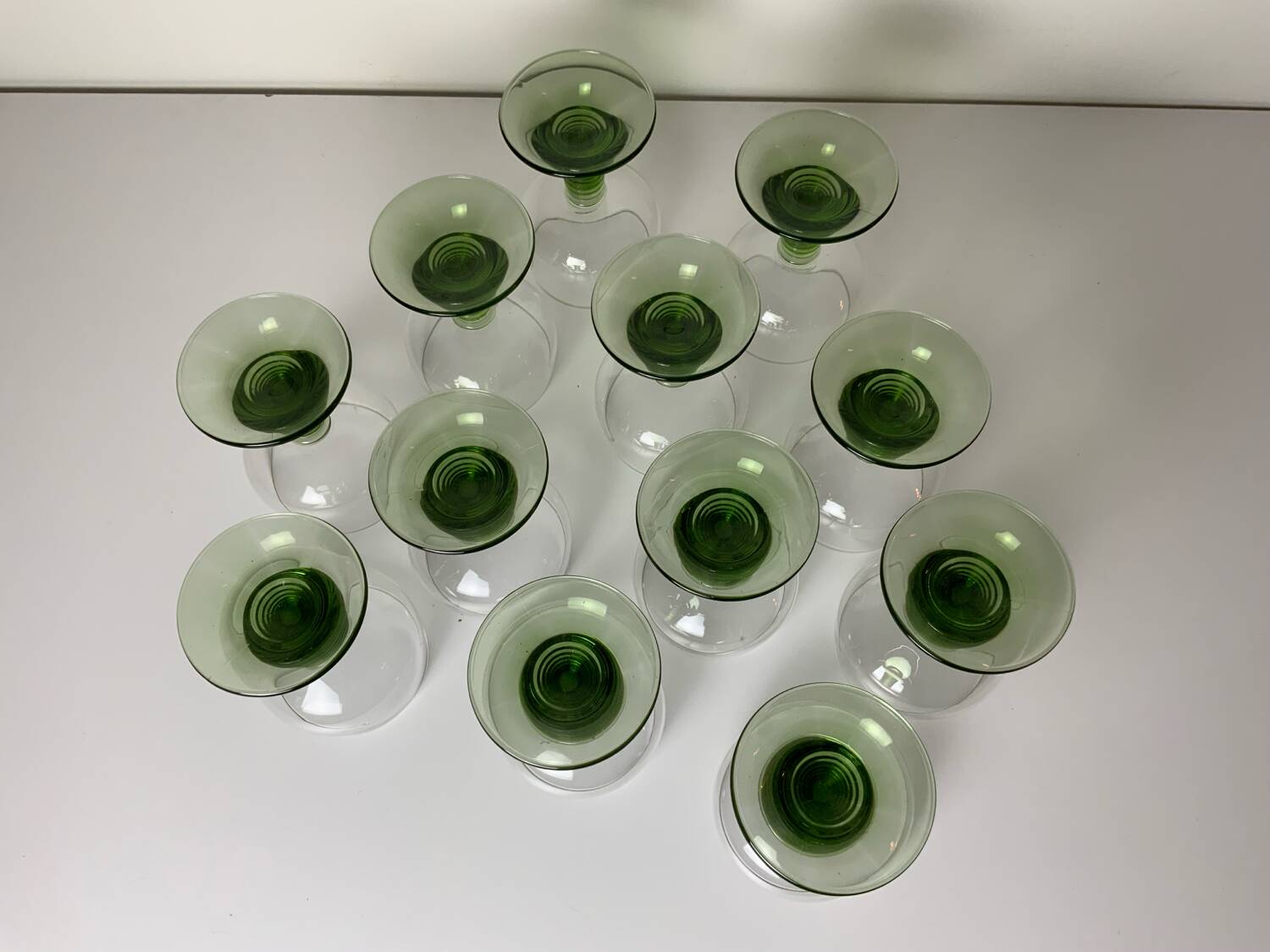 12 verres à vin blanc vintage