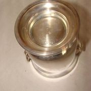 silver-plated ice bucket "with lion heads" from the 1970s