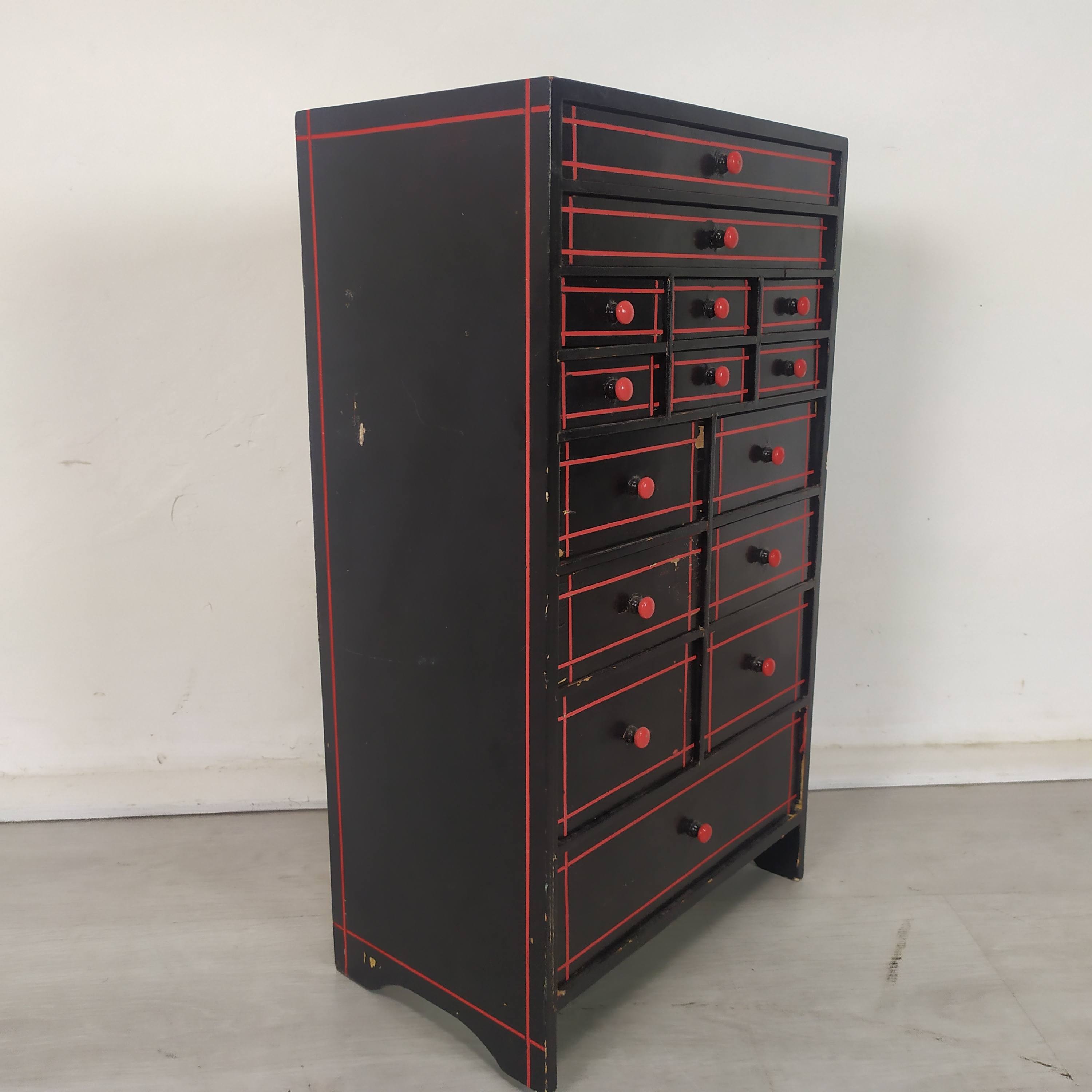 Trade furniture with drawers