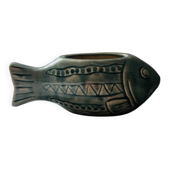 Fish vase graphic decor