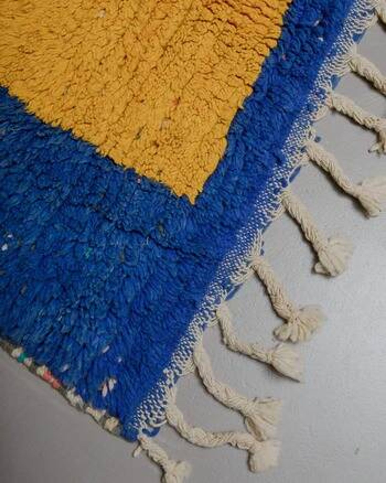 Moroccan Berber rug 250cm x 150cm
