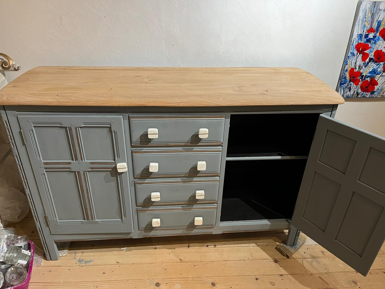 Solid wood sideboard