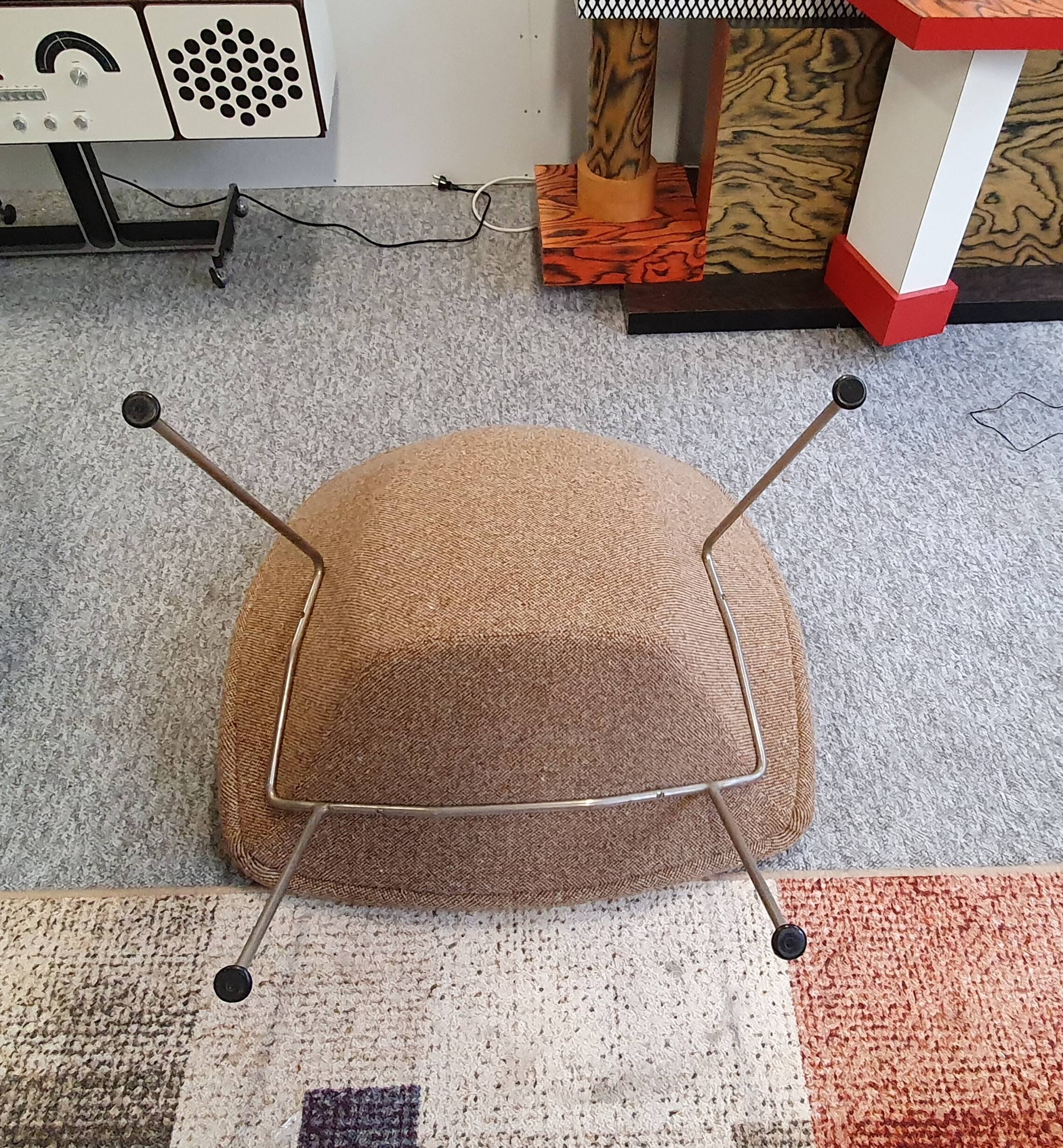Pierre Paulin Large Oyster made by Artifort '60